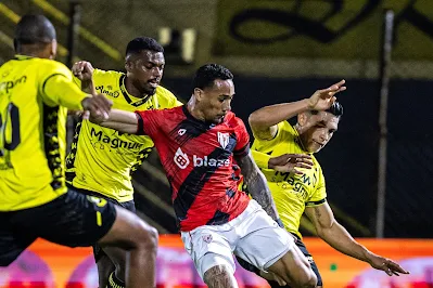 feed-image-1789787590 Atlético-GO perde para o São Bernardo e pode deixar o G6 da Série B
