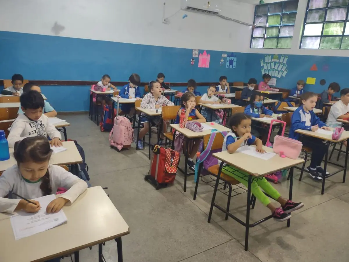 Goiânia troca correção manual por sistema que lê quase 250 mil provas escolares pelo celular
