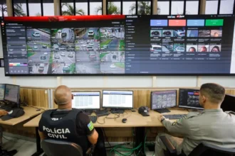 Governo diz que IA ajudou a solucionar mais de 2,6 mil crimes com 11% das câmeras previstas