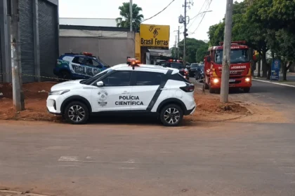 Jovem morre após sofrer descarga elétrica durante reforma de galpão em Goiânia