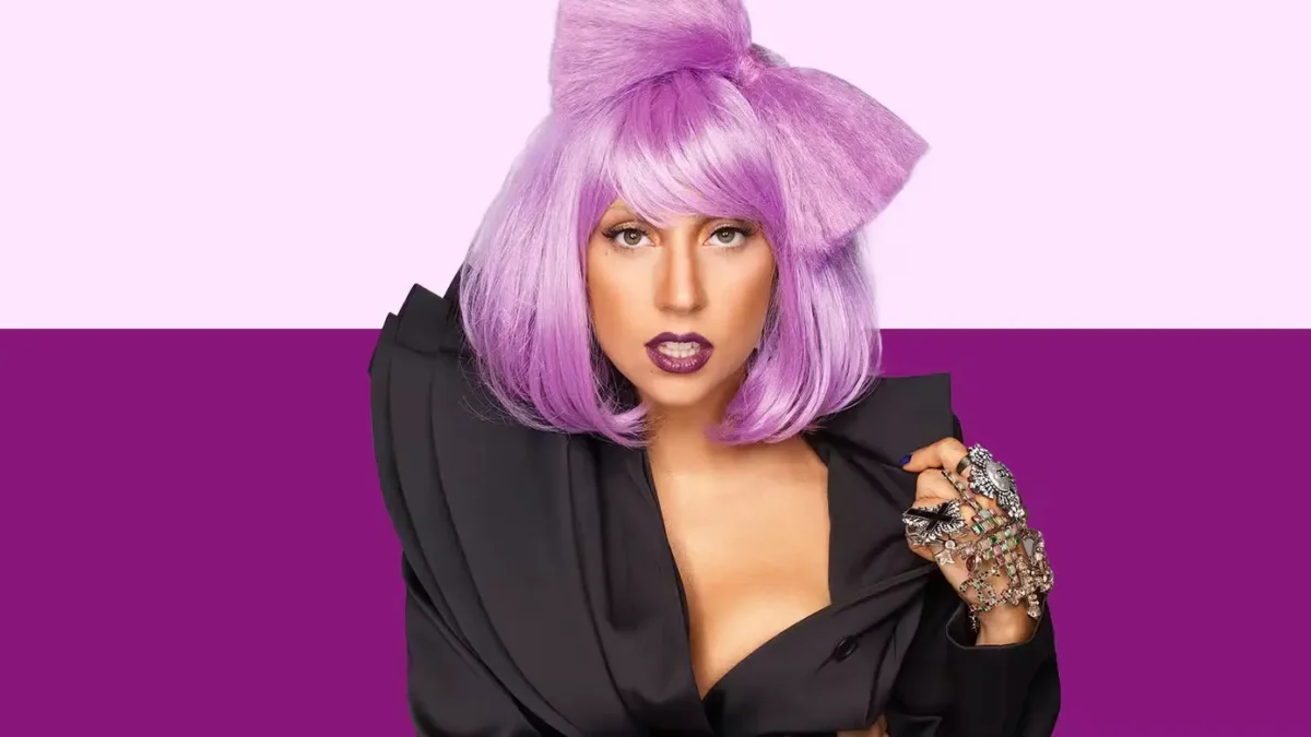 Lady Gaga se torna mãe pela primeira vez, diz site; veja foto do bebê