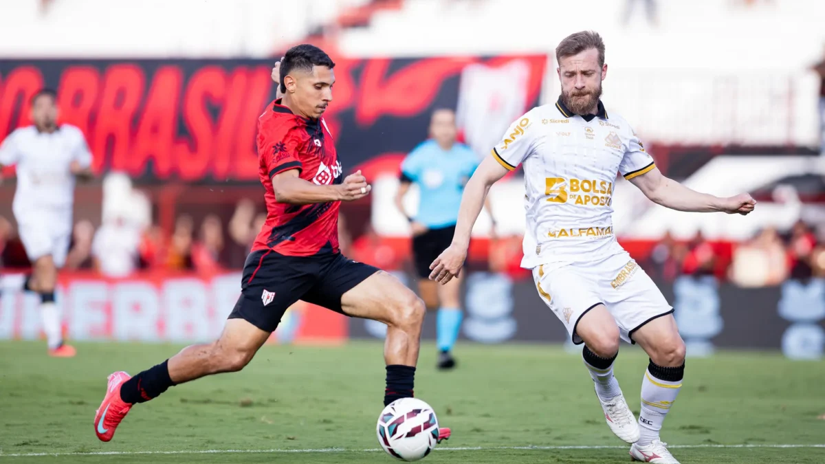 “Lembrou o Michael”: Adson exalta Geovany Soares e promete compra em definitivo pelo Atlético-GO
