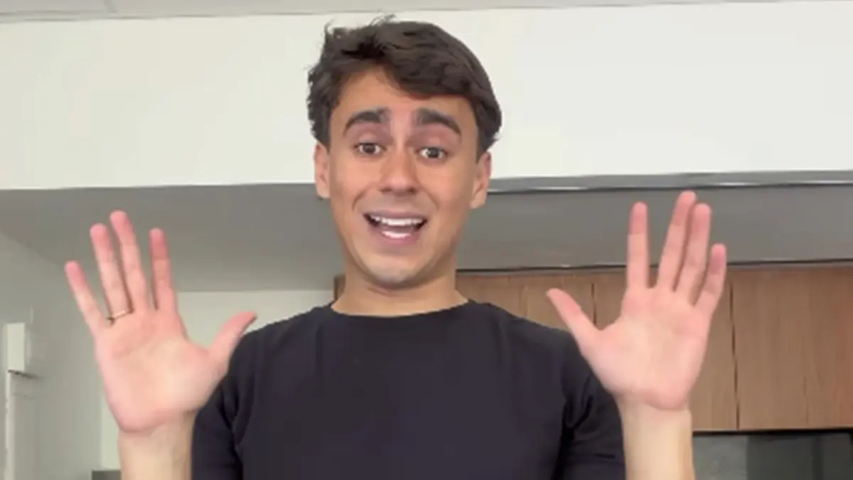 Mensagens revelam irritação de Vorcaro com críticas de Nikolas Ferreira