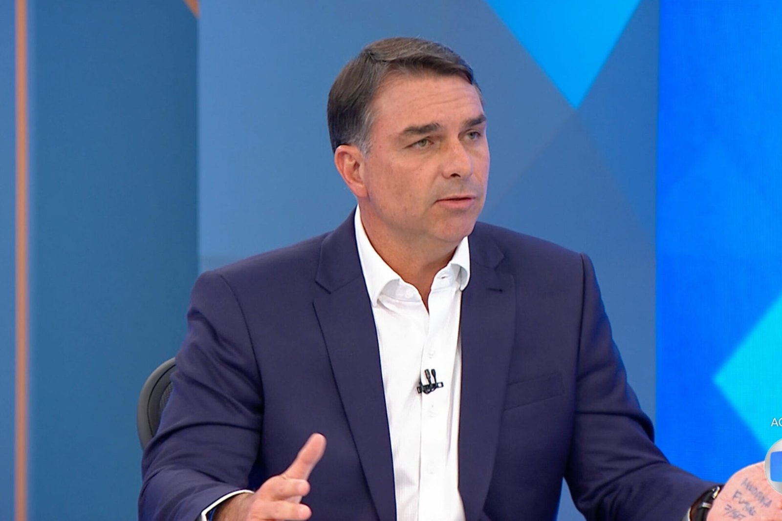 Meta descumpre prazo e não envia ao TSE dados de perfis que atacaram Flávio