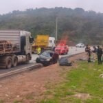 MG: duas pessoas morrem e quatro ficam feridas em grave acidente na BR-381