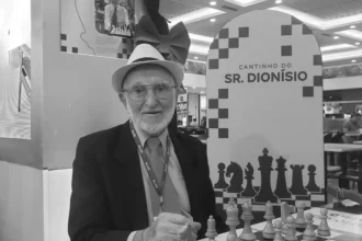 Morre aos 96 anos Dionísio Sganzerla, que há mais de 20 anos reunia enxadristas em shopping de Goiânia