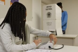 Mulheres e voluntários são maioria entre os mais de 61 mil mesários convocados em Goiás