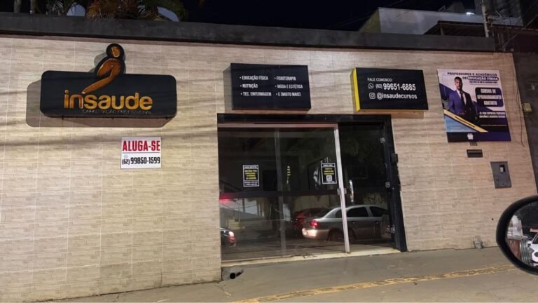 ‘Não consigo resposta’: estudante relata dificuldades para receber diploma após concluir curso em faculdade de Goiânia