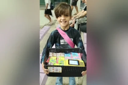 Não se engane, ela é doce só fora dos tatames! Barbara Valentina, a menina que vende doces e coleciona medalhas