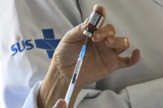 Nova vacina: SUS vai oferecer imunizante contra a pneumonia para quem tem mais de 85 anos