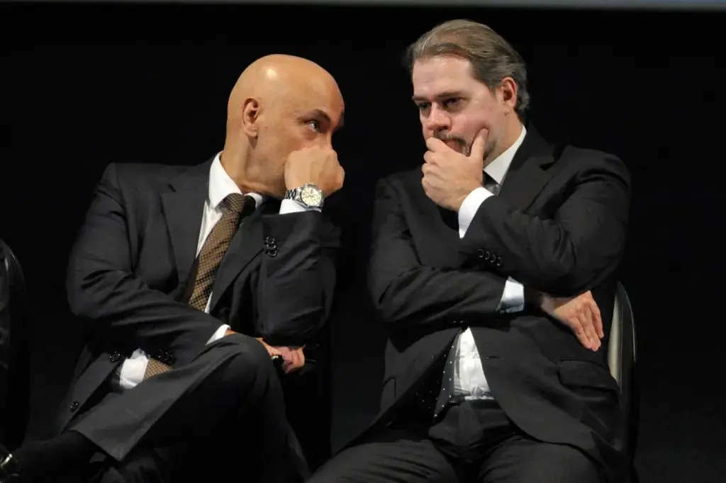 OAB descarta pedir impeachment de Moraes e Toffoli, mas vai analisar conduta de ministros