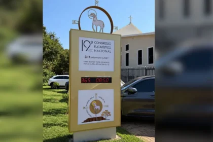Paróquia Nossa Senhora daAssução inaugura relógio que faz contagem regressiva para Congresso Eucarístico em Goiânia