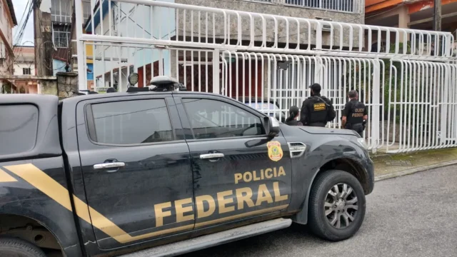 Polícia Federal mira fraudes em contratos de transporte escolar na Baixada Fluminense