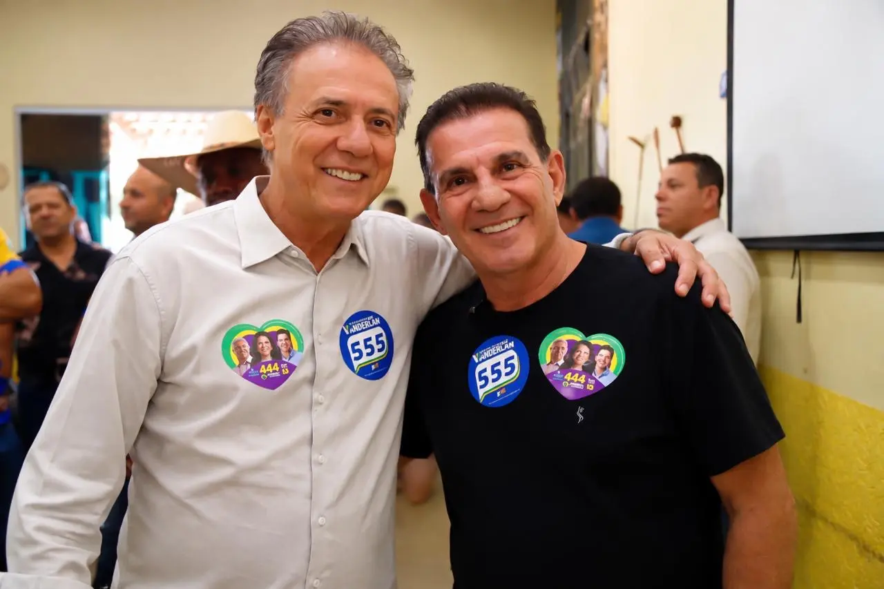Prefeitos do MDB declaram apoio à reeleição de Vanderlan ao Senado