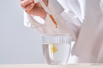 Própolis pode ajudar a controlar a glicemia? Nutricionista explica