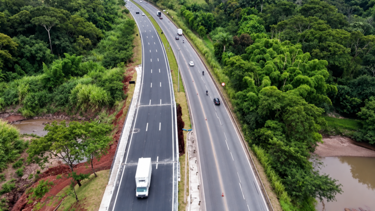 Quase 15% dos acidentes na BR-153 desde 2022 ocorreram em trecho de 10 km situado em Goiânia