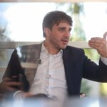 Renan Santos comemora queda de Andrei e liga Lula e Flávio a Vorcaro