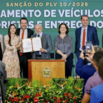 Sancionado, novo Move Brasil garante R$ 30 bilhões para motoristas e entregadores de app comprarem veículos próprios