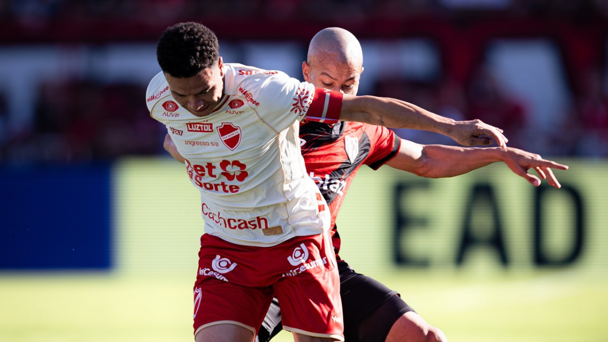 Se a série B terminasse hoje, Vila Nova e Atlético se enfrentariam nos playoffs. Já pensou?