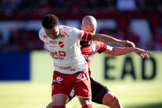 Se a série B terminasse hoje, Vila Nova e Atlético se enfrentariam nos playoffs. Já pensou?