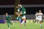 Tadeu falha, mas se recupera e Goiás vence Botafogo-SP de virada
