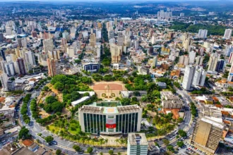 Urna enterrada no coração de Goiânia em 1933 guarda relíquias valiosas; descubra quais