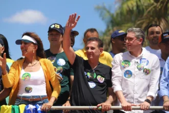 Vanderlan percorre Entorno ao lado de Daniel Vilela e aponta recursos de R$ 133 milhões à região