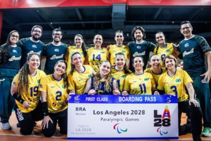 Vôlei sentado da ASPAEGO promove vivência paralímpica na 5ª edição do Parque Cultural