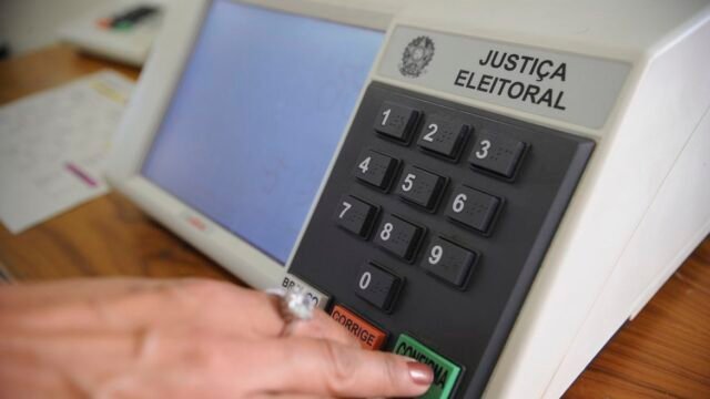 A reeleição e a tentação do poder eterno
