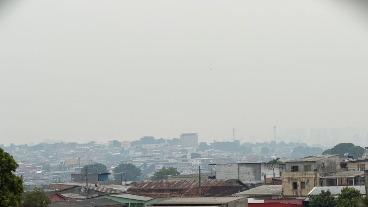 Amazonas tem 1.380 focos de incêndio em outubro, alta de 271% sobre 2025