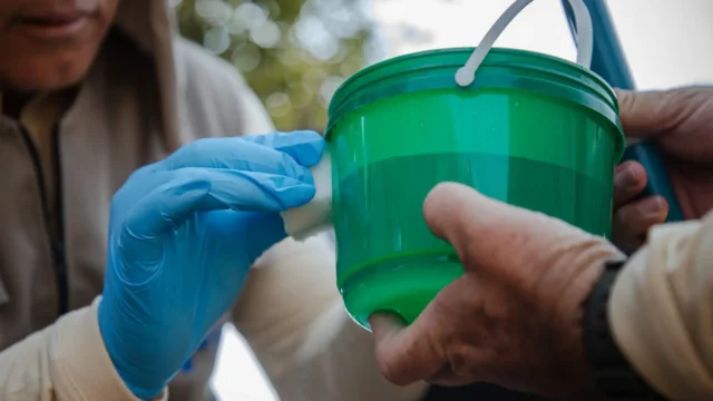 Anápolis instala novos dispositivos de método inovador no combate à dengue