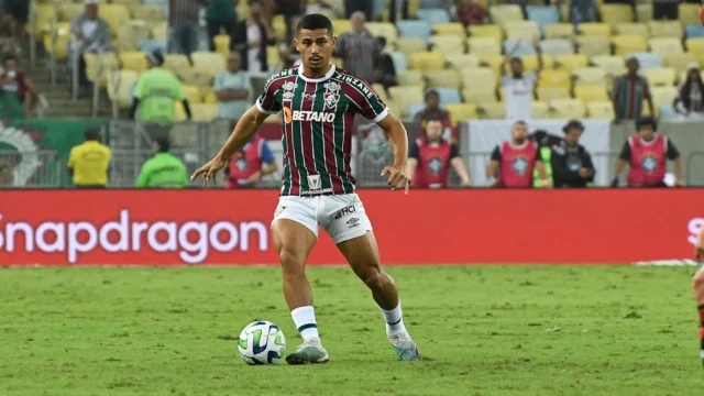 André revela bastidores de recusa ao Liverpool no Fluminense: “Dei a minha palavra”