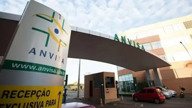 Anvisa proíbe produtos de limpeza de duas marcas; veja quais são e os riscos à saúde
