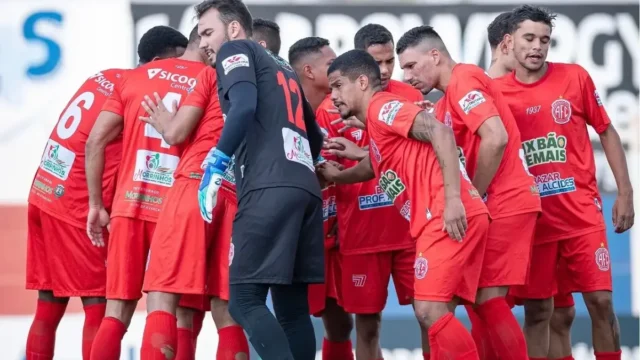 Após bater na trave, América de Morrinhos mira acesso à Segunda Divisão