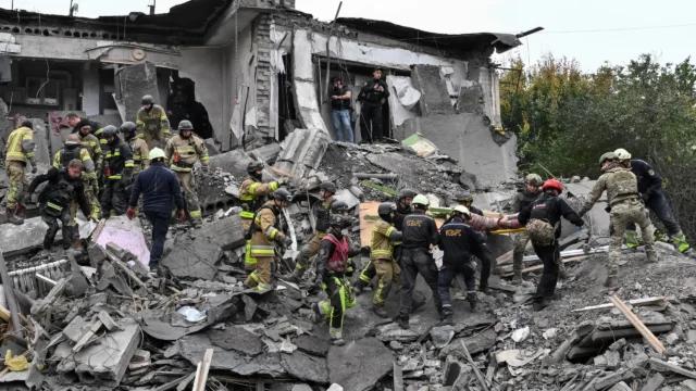 Ataque russo contra cidade na Ucrânia deixa 17 mortos