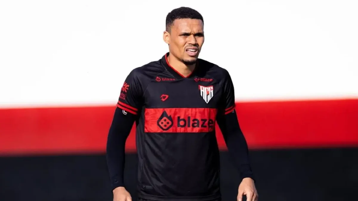 Atlético perde volantes titulares para o duelo diante do Fortaleza; zagueiro retorna