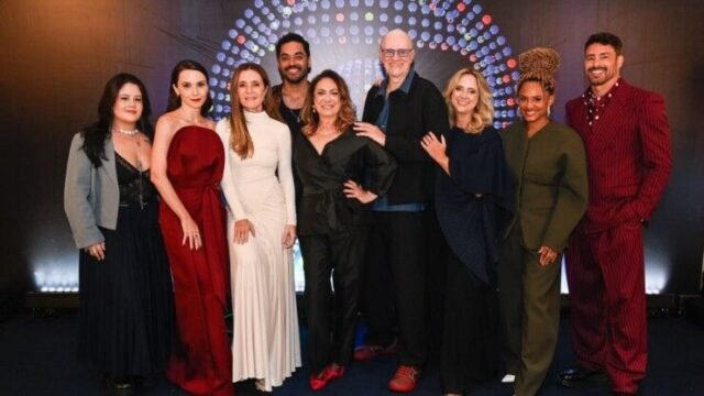 Avenida Brasil 2: reencontro do elenco no palco reúne Carminha, Tufão e Nina