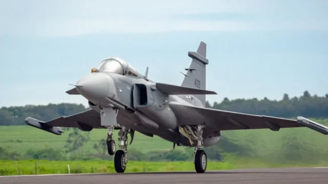 Base Aérea de Anápolis receberá primeiro caça Gripen-E produzido no Brasil