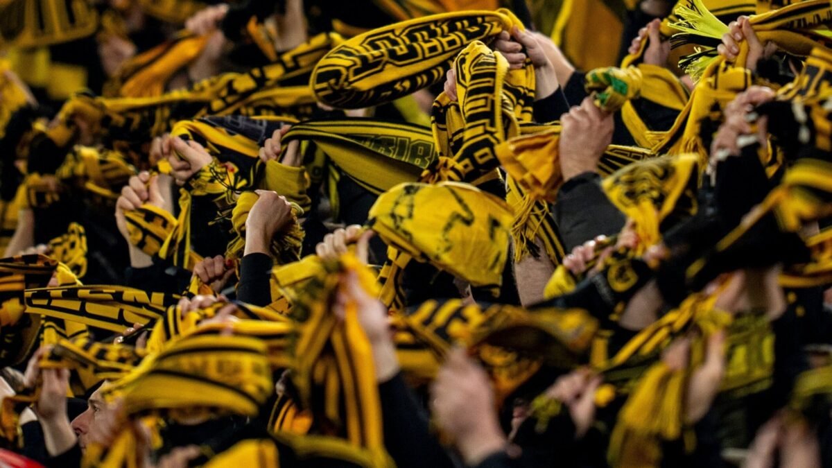 Borussia Dortmund lança “campanha anti-celular” que vai premiar torcedores; entenda
