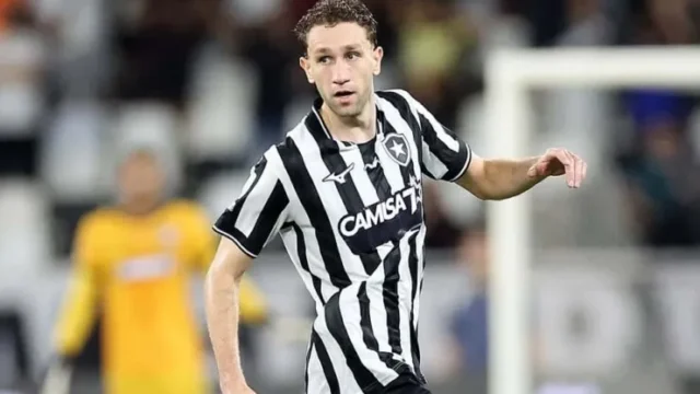 Botafogo terá dois desfalques para enfrentar o Coritiba pelo Brasileirão