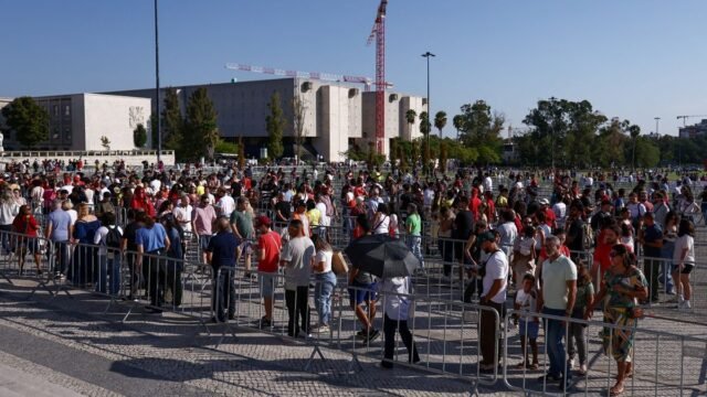 Brasileiros no exterior criam rede de caronas e hospedagem para facilitar votação no 2º turno