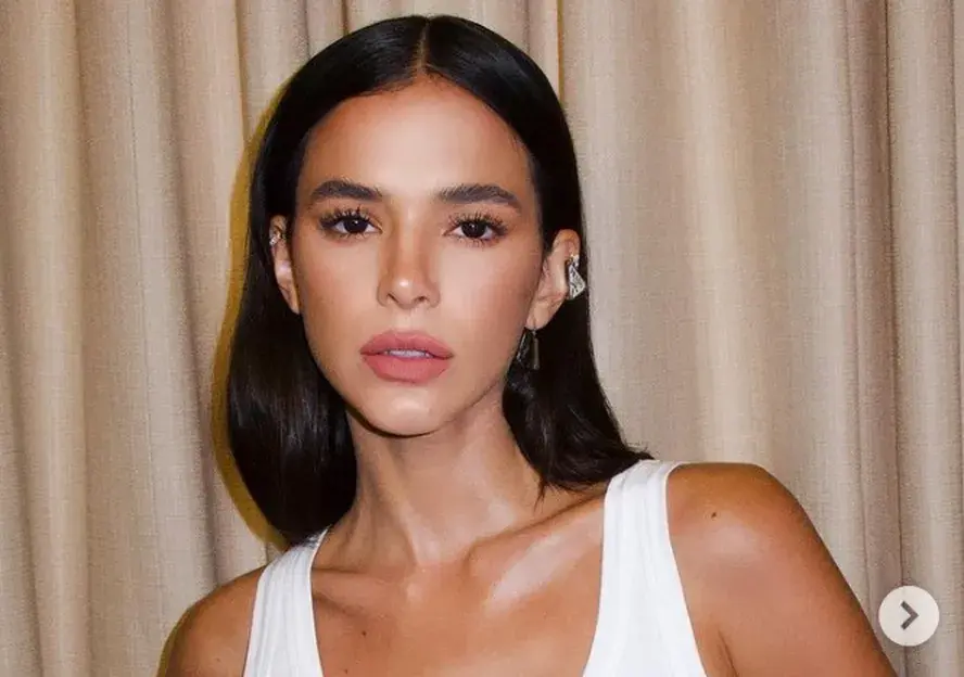 Bruna Marquezine vai atuar com Orlando Bloom e Elijah Wood em série da Netflix
