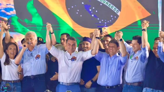 Caiado pode assumir Ministério da Segurança ou Agricultura se Flávio Bolsonaro for eleito