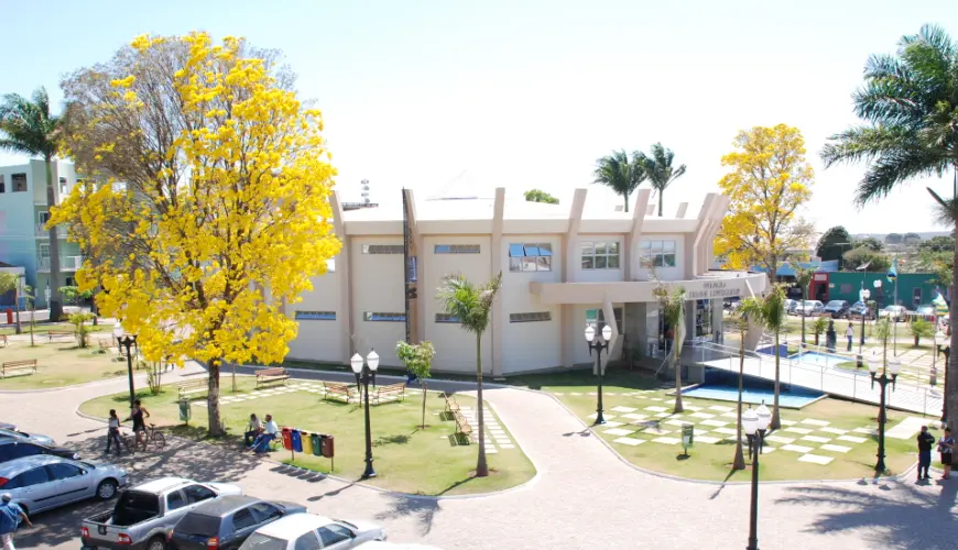Câmara de Cristalina abre concurso com salários de até R$ 8,3 mil; veja cargos
