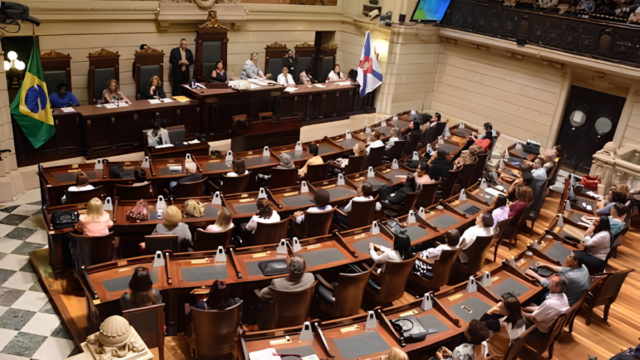 Câmara do Rio reconhece Rua do Senado e roda de samba como patrimônios culturais