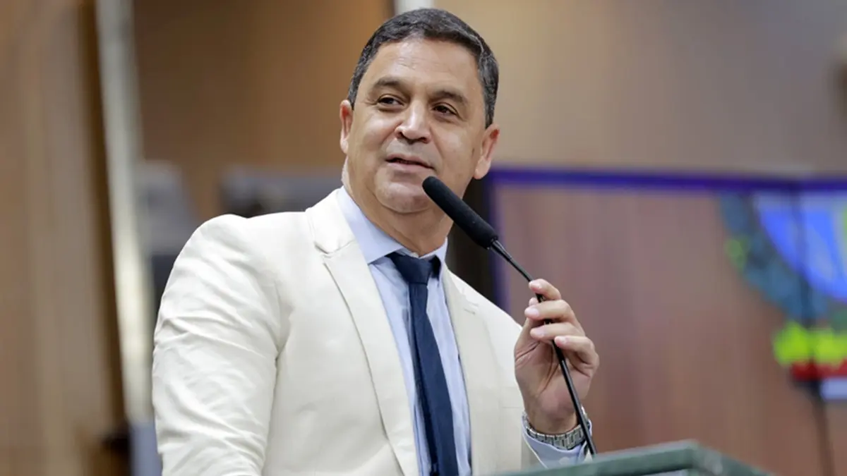 Cambão mantém candidatura na Alego e defende disputa: ‘Todos têm direito de pleitear’