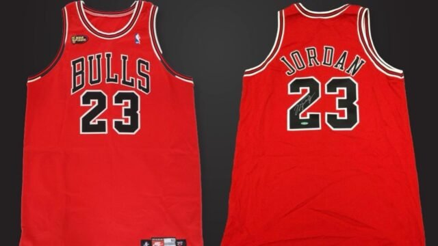 Camisa de Michael Jordan nas finais de 1998 bate recorde e é vendida por US$ 14 milhões