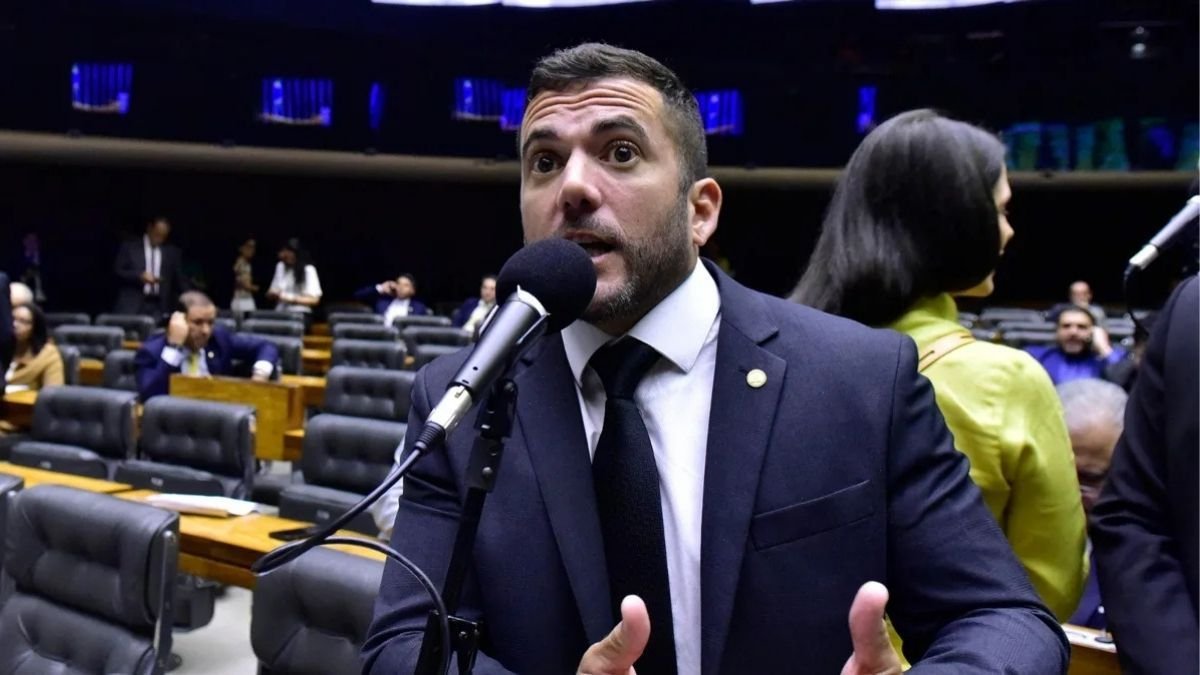 Carlos Jordy defende impeachment de Moraes e marco legal para motoristas de aplicativo