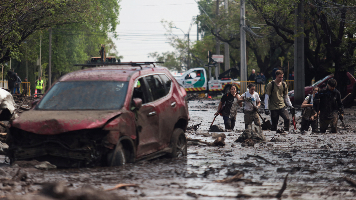 Chile decreta zona de catástrofe após temporal com lama em Santiago