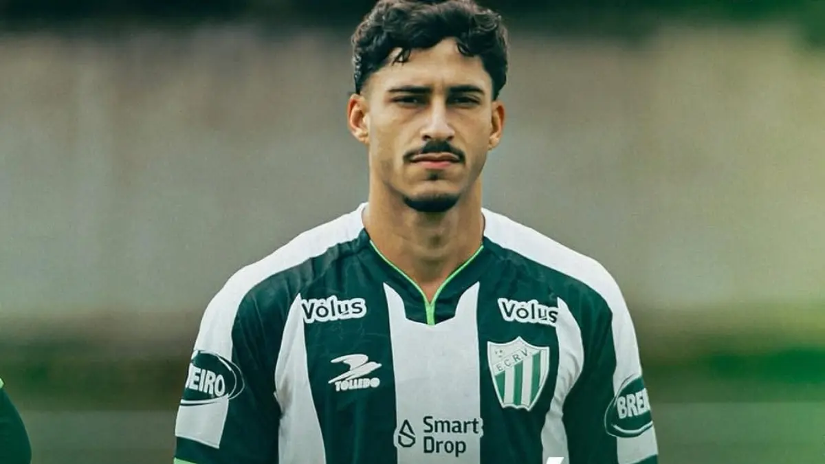 Clube dispensa jogador que foi preso por bater na namorada em Rio Verde